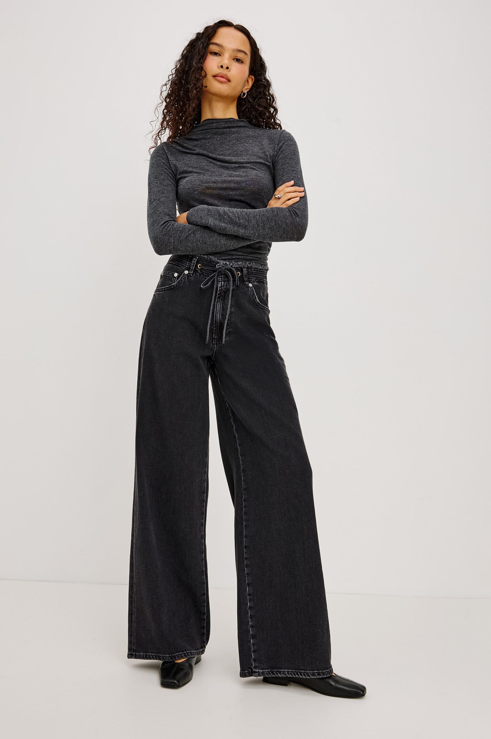 ANGELENO-ASH-BLACK_1_707A-299B-3015