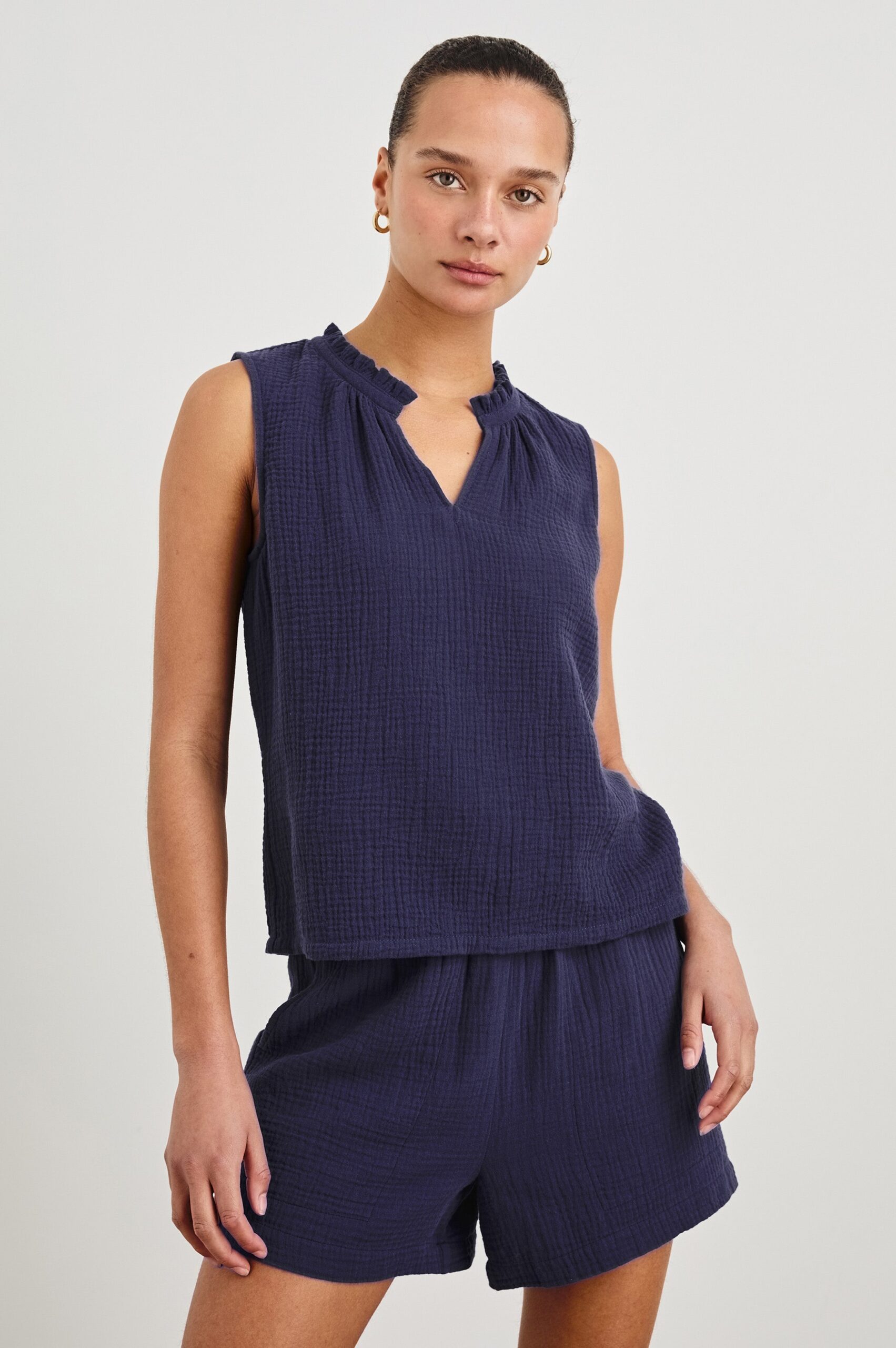 CHRISTY-ADMIRAL-BLUE-1_2098fe6d-b07a-4005-b872-628bb2f75ad0