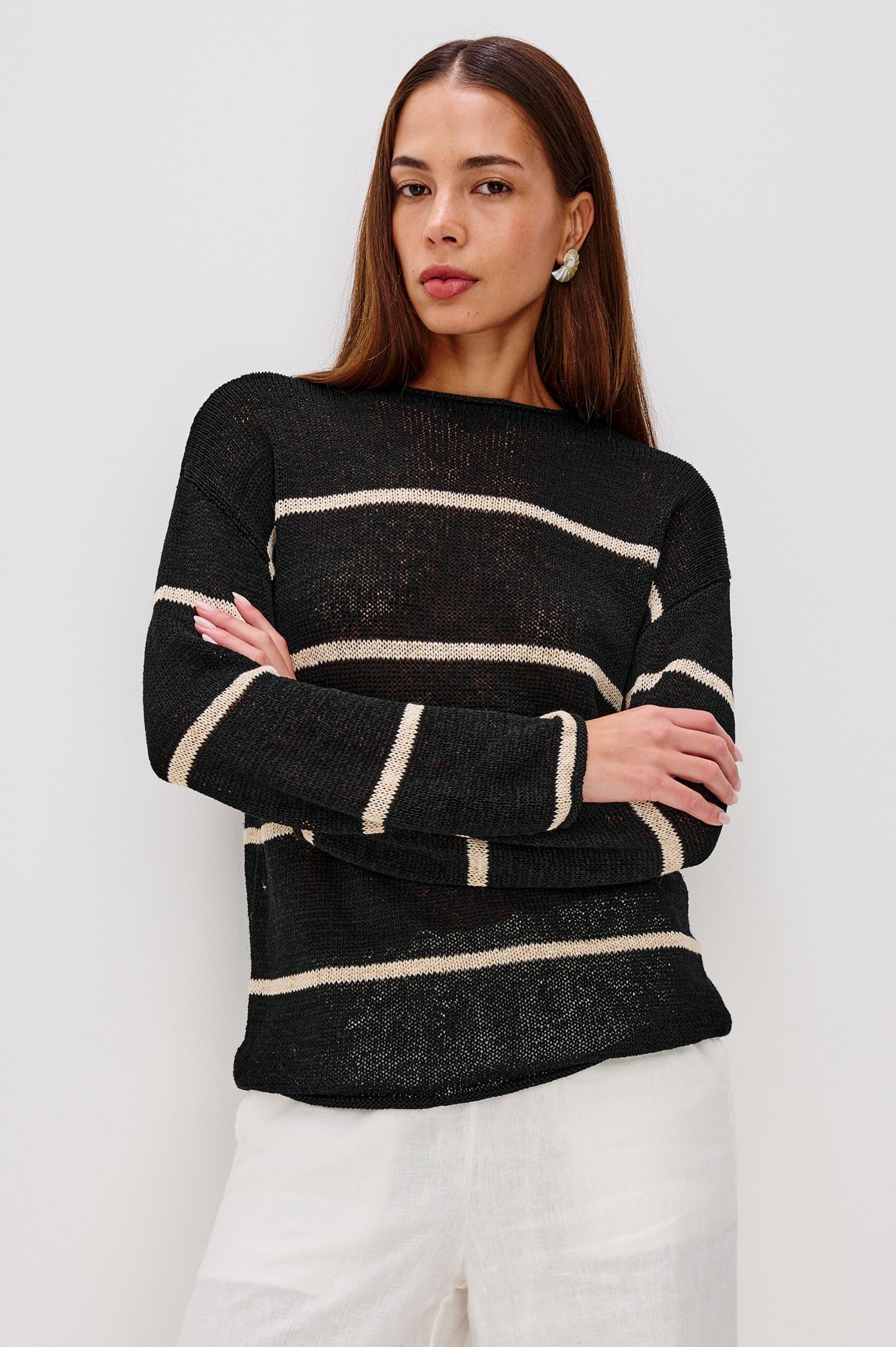 EVANGELINE-BLACK-LINEN-STRIPE-1_988444e7-2335-43c9-ac43-25cec83be650