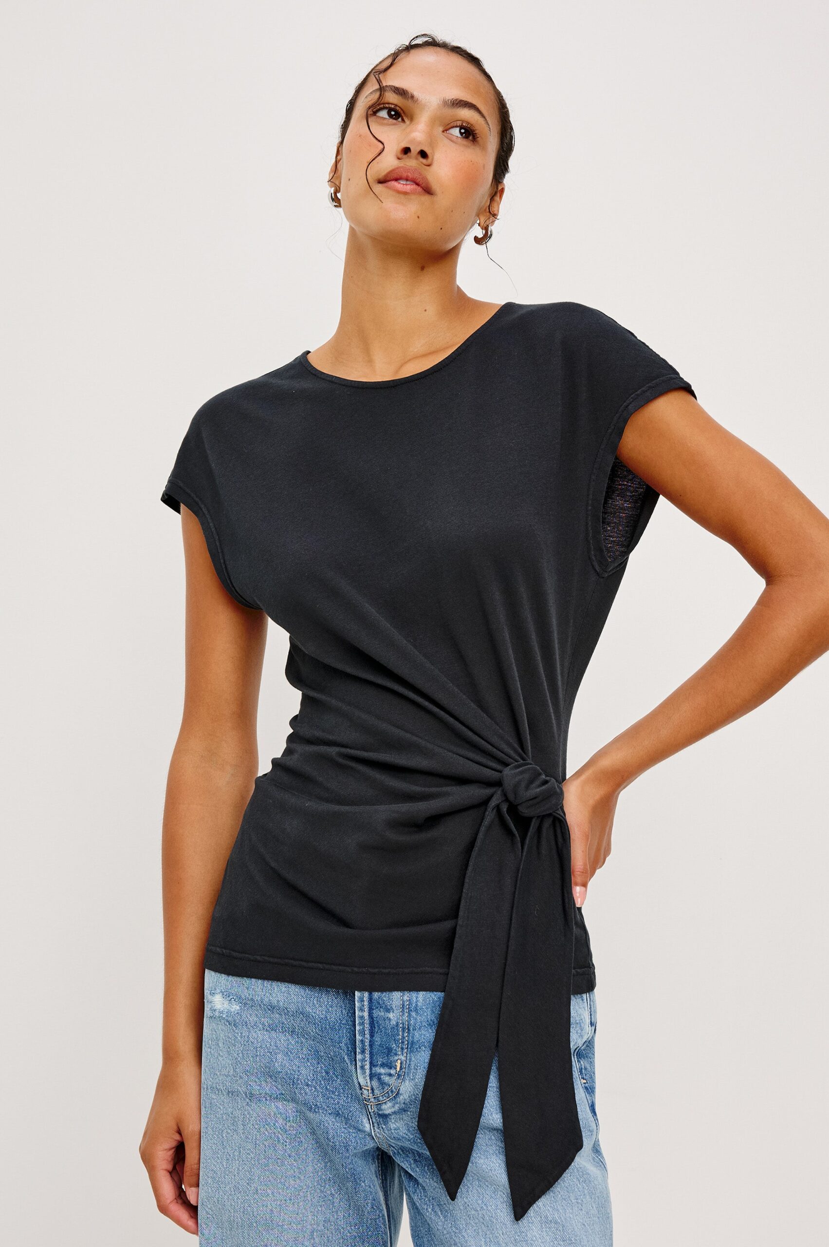 GABBIE-BLACK_1_813-344E-001