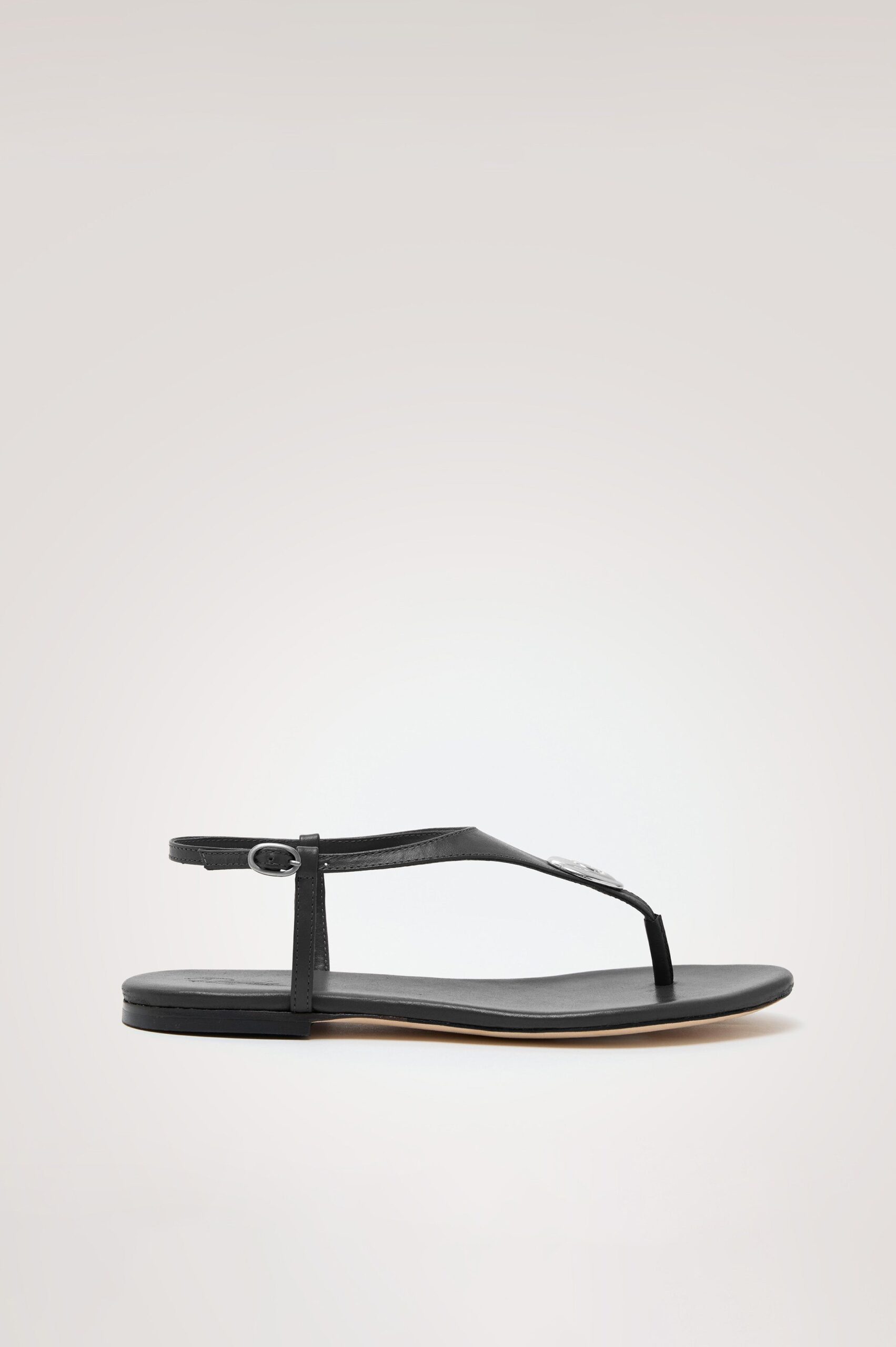 LAGOS-TSTRAP-SANDAL-BLACK_1_944A-556B-001