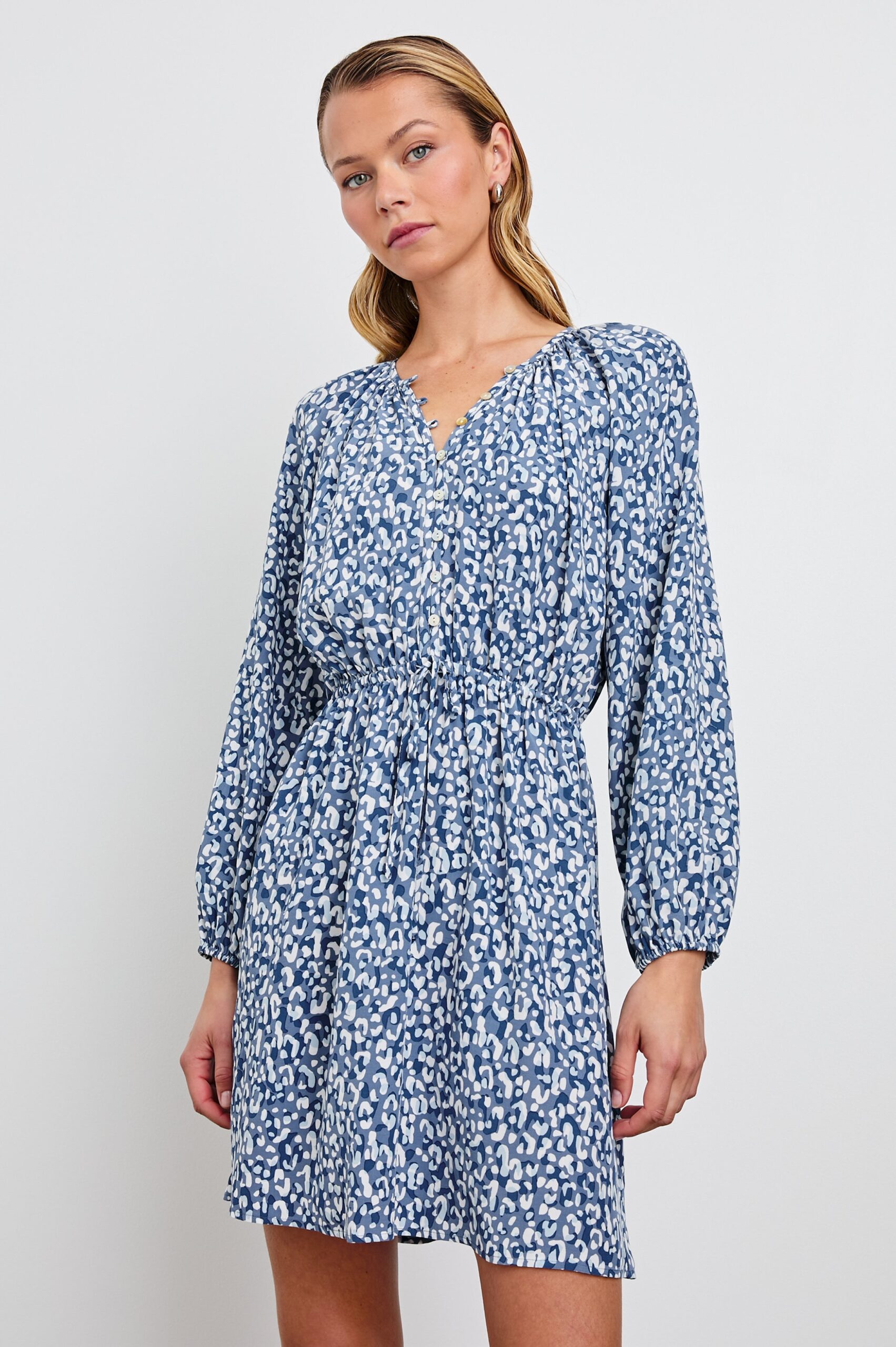 LINNEA-BLUE-MIXED-CHEETAH-1
