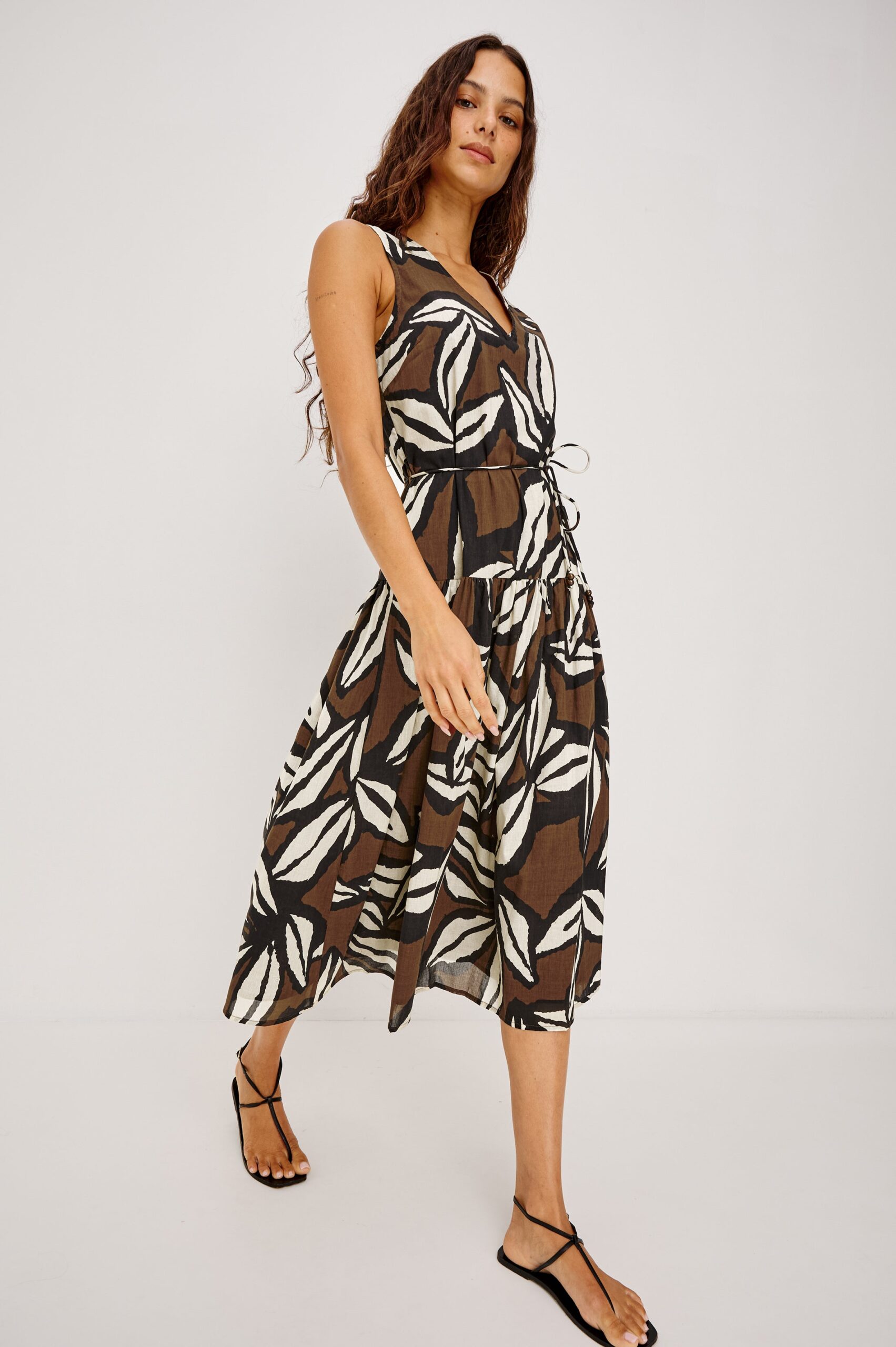 MAEVE-COCOA-FLORAL_1_649A-105H-8721_a8bbf167-a0df-4fe9-864d-fb2a126950d1