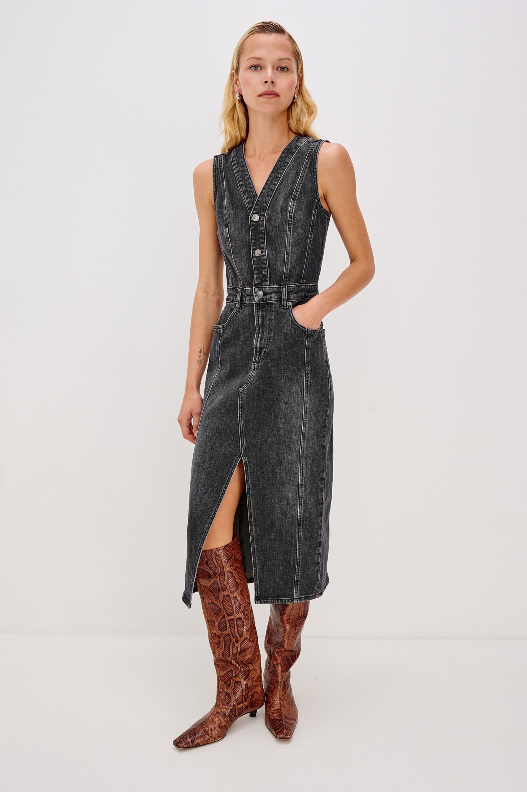 WESTWOOD-BLACK-PEARL-1